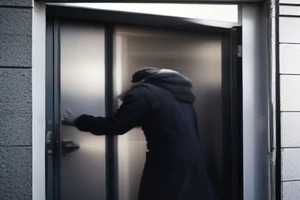 Comment empêcher l'air froid de passer sous une porte ?