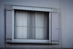 Film isolant pour fenêtre : est-ce vraiment efficace contre le froid ?